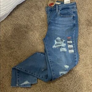 Levi’s 721 high rise skinny size 4 W27 L30